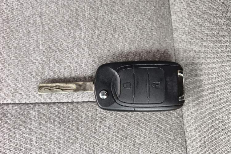 Used Wuling Yangguang 2024 300km Range Practical Window-Sealed Version 60kW Vehicle Key