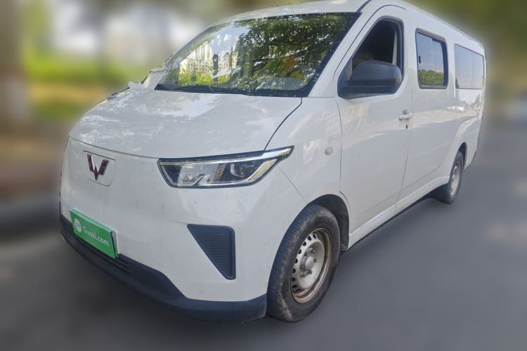 Used Wuling Yangguang 2024 300KM Comfort Version Passenger Van 75kW Guazi used car, China used car export, Used car for sale, Used cars, Cheapest cars for sale