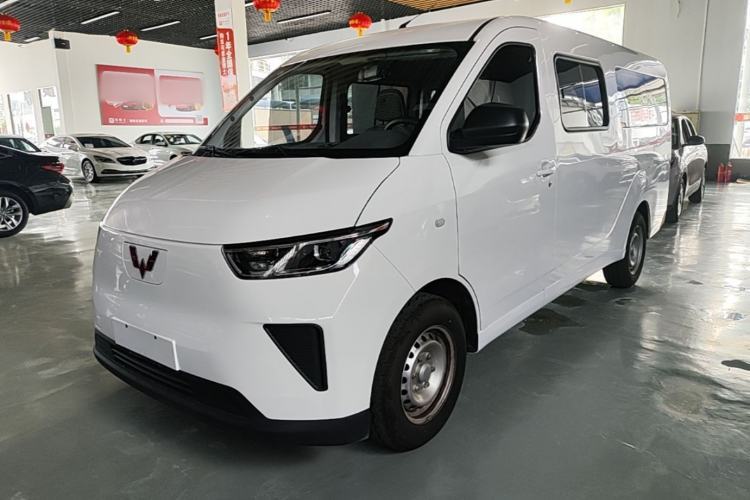 Used Wuling Yangguang 2024 300KM Comfort Version Passenger Van 75kW Guazi used car, China used car export, Used car for sale, Used  cars, Cheapest cars for sale