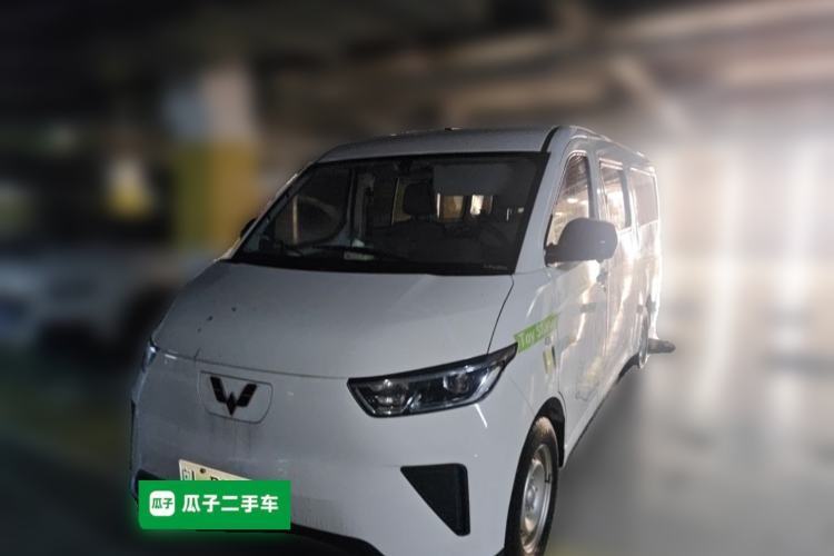 Used Wuling Yangguang 2024 300KM Comfort Version Passenger Van 75kW Guazi used car, China used car export, Used car for sale, Used  cars, Cheapest cars for sale