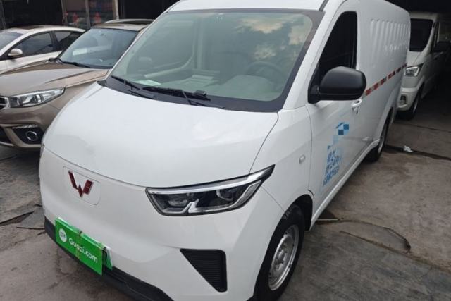 Used Wuling Yangguang 2024 230km Practical Enclosed-Window Version 60kW