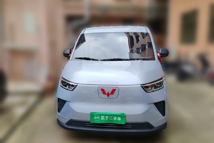 Used Wuling Yangguang 2025 Model 400km Bus Edition—Comfort Edition Front