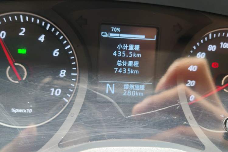Used Wuling Yangguang 2025 Model 400km Bus Edition—Comfort Edition Odometer Close Up