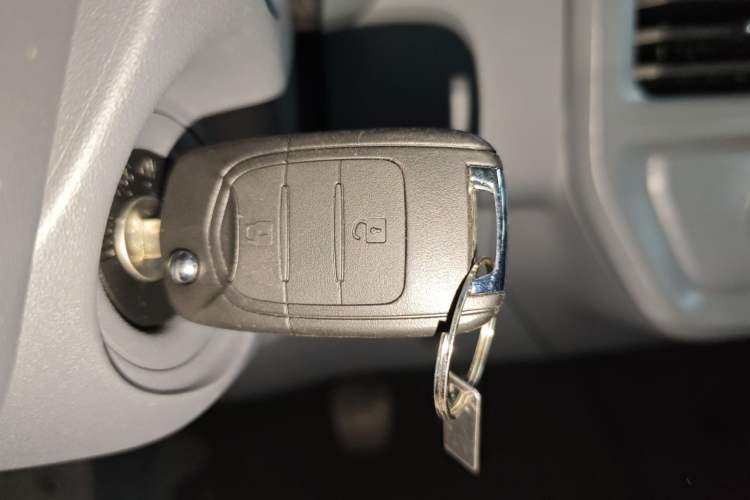 Used Wuling Yangguang 2025 Model 400km Bus Edition—Comfort Edition Vehicle Key