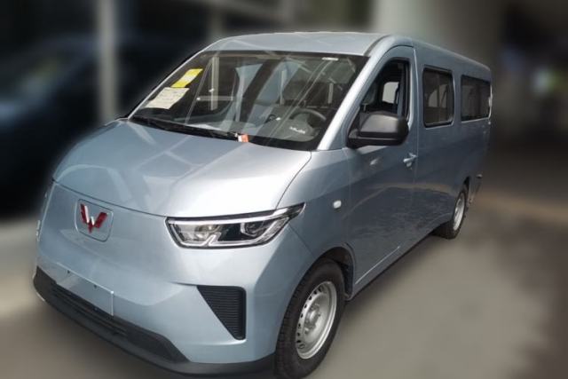 Used Wuling Yangguang 2025 Model 400km Bus Edition—Comfort Edition