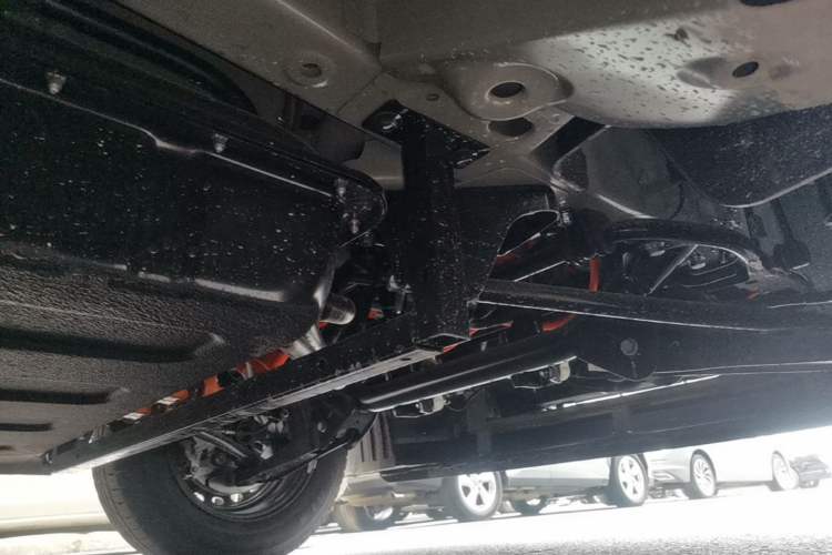 Used Wuling Yangguang 2025 Model 400km Bus Edition—Comfort Edition Chassis Front Right