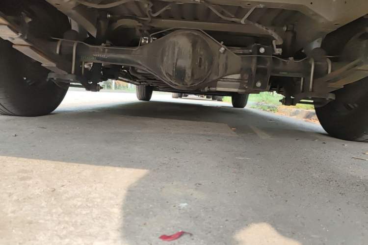 Used Wuling Yangguang 2025 Model 400km Bus Edition—Comfort Edition Chassis Rear