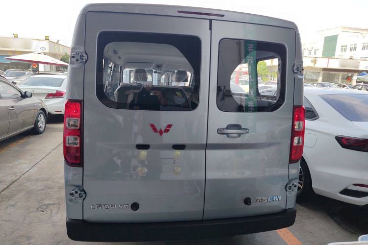 Used Wuling Yangguang 2025 Model 400km Bus Edition—Comfort Edition Exterior 4