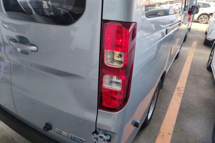Used Wuling Yangguang 2025 Model 400km Bus Edition—Comfort Edition Exterior 6
