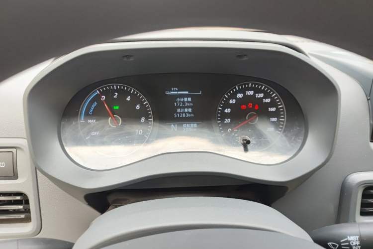 Used Wuling Yangguang 2025 Model 400km Bus Edition—Comfort Edition Instrument Cluster