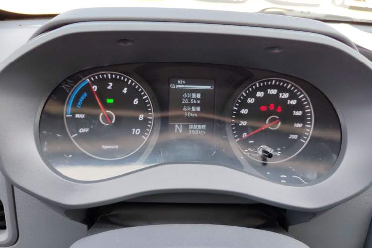 Used Wuling Yangguang 2025 Model 400km Bus Edition—Comfort Edition Instrument Cluster