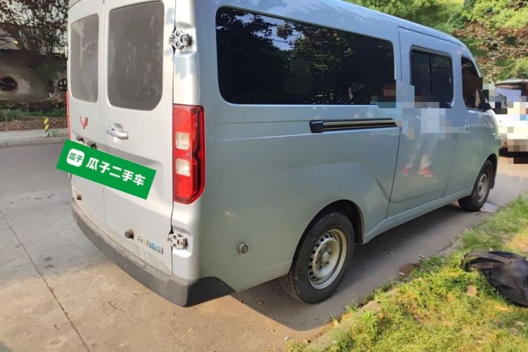Used Wuling Yangguang 2025 Model 400km Bus Edition—Comfort Edition Rear Right 45 Deg