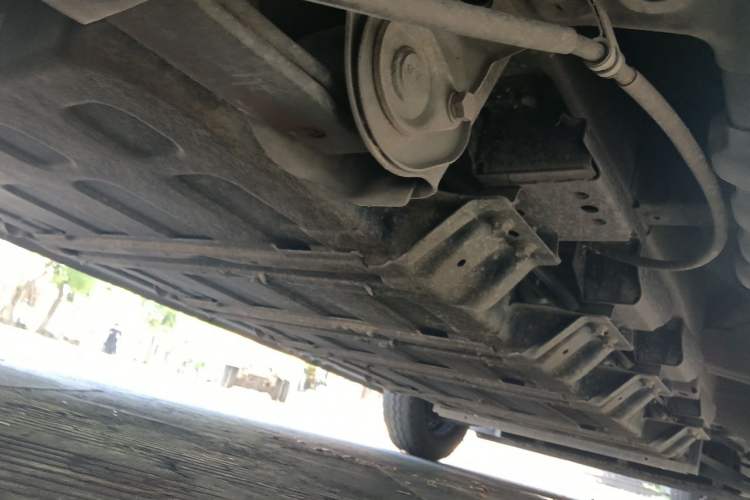 Used Wuling Yangguang 2025 Model 400km Bus Edition—Comfort Edition Chassis Rear Right