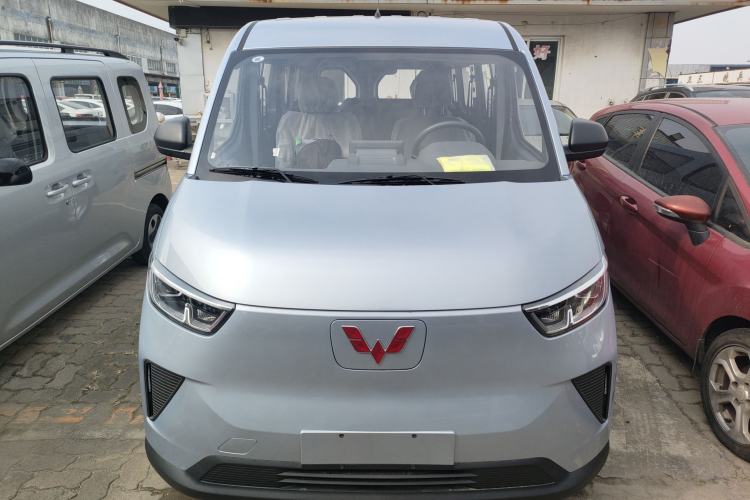 Used Wuling Yangguang 2025 Model 400km Bus Edition—Comfort Edition Exterior 1