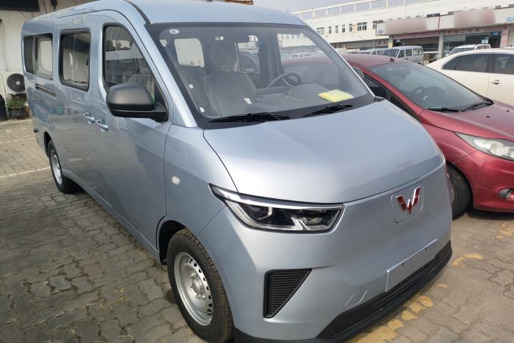Used Wuling Yangguang 2025 Model 400km Bus Edition—Comfort Edition Exterior 2