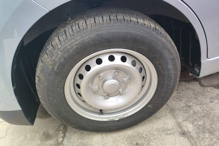 Used Wuling Yangguang 2025 Model 400km Bus Edition—Comfort Edition Exterior 7