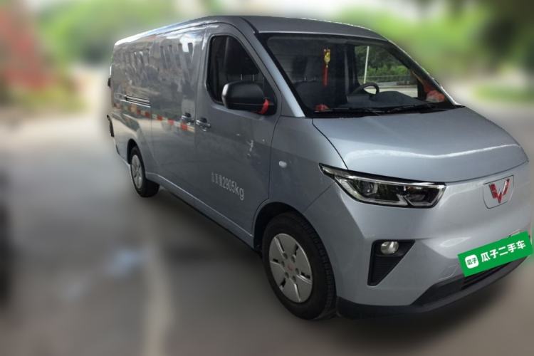 Used Wuling Yangguang 2025 Model 310KM Window-Sealed Edition—Customized by CATL Front Right 45 Deg