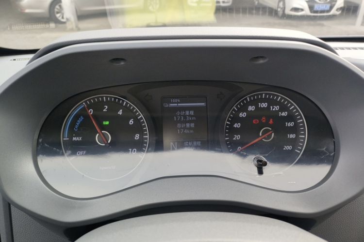 Used Wuling Yangguang 2025 Model 400km Bus Edition—Comfort Edition Odometer Close Up