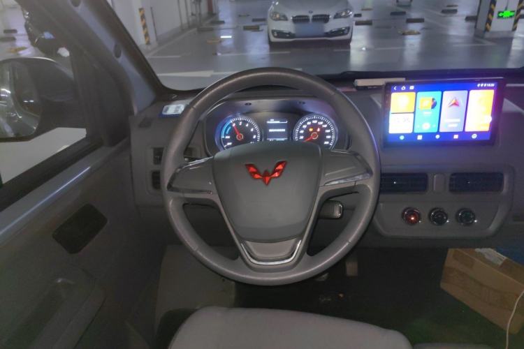 Used Wuling Yangguang 2025 Model 400km Bus Edition—Comfort Edition Steering Wheel