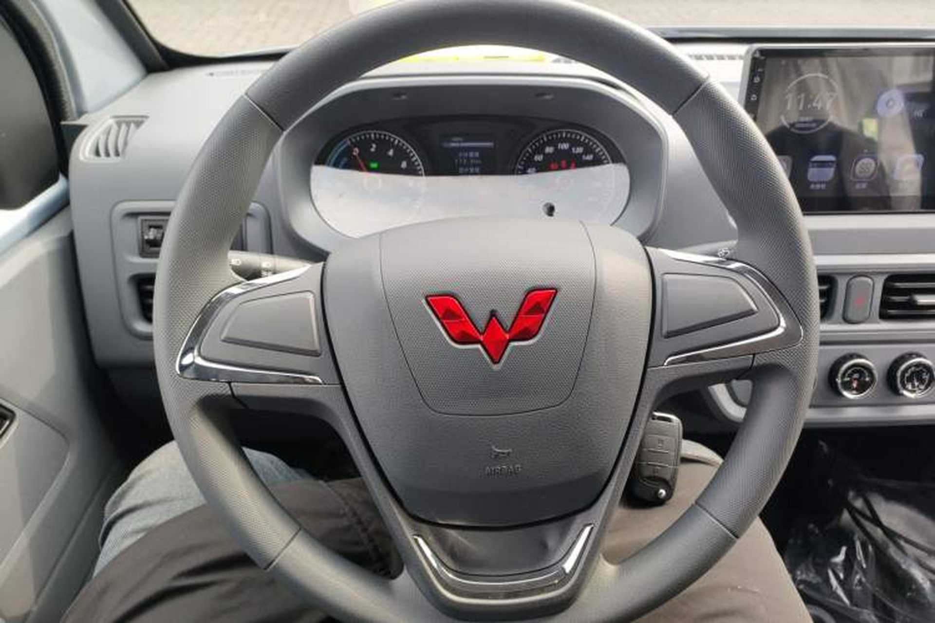 Used Wuling Yangguang 2025 Model 400km Bus Edition—Comfort Edition Steering Wheel