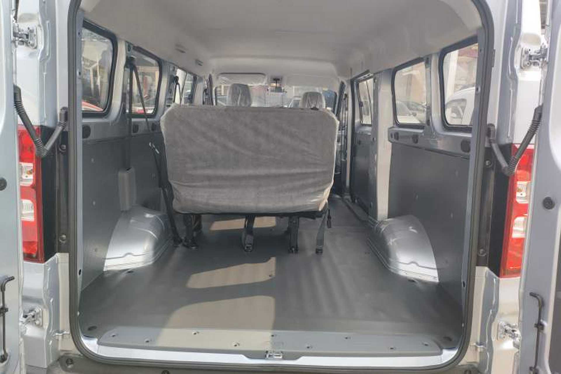 Used Wuling Yangguang 2025 Model 400km Bus Edition—Comfort Edition Trunk