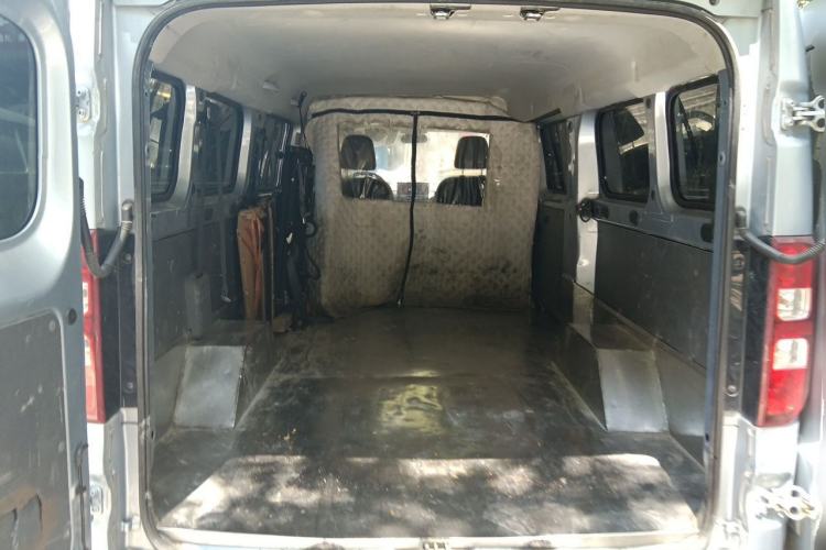 Used Wuling Yangguang 2025 Model 400km Bus Edition—Comfort Edition Trunk
