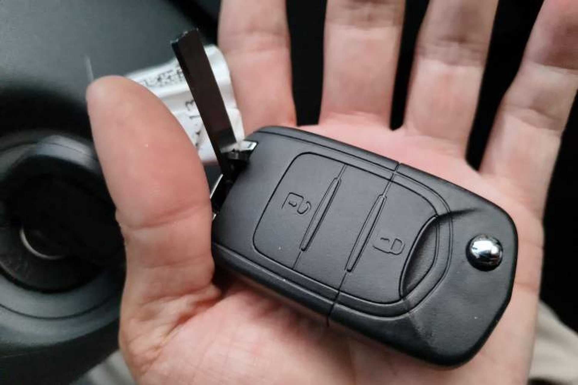 Used Wuling Yangguang 2025 Model 400km Bus Edition—Comfort Edition Vehicle Key