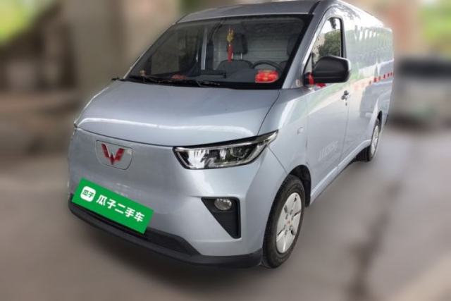 Used Wuling Yangguang 2025 Model 310KM Window-Sealed Edition—Customized by CATL