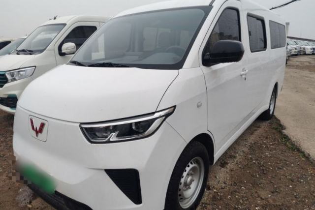 Used Wuling Yangguang 2025 Model 400km Bus Edition—Comfort Edition
