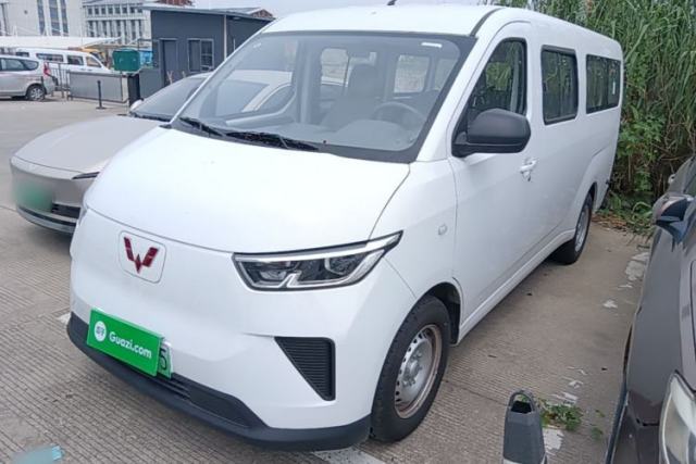 Used Wuling Yangguang 2025 Model 400km Bus Edition—Comfort Edition