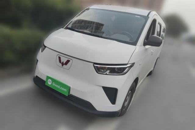Used Wuling Yangguang 2025 Model 400km Bus Edition—Comfort Edition