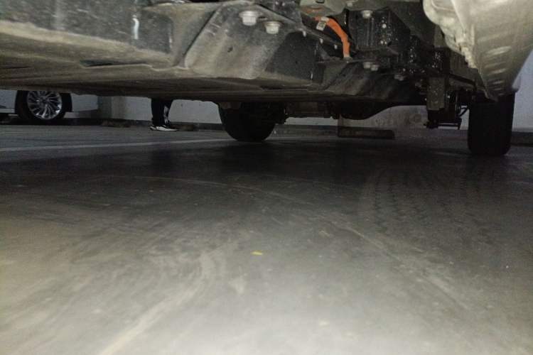 Used Wuling Yangguang 2025 Model 400km Bus Edition—Comfort Edition Chassis Front Left