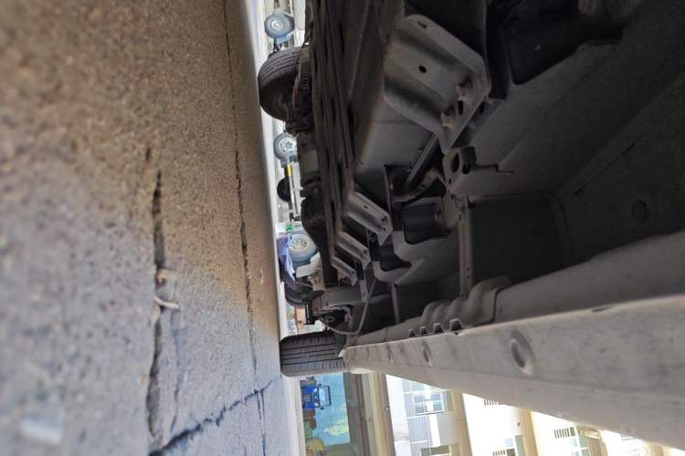 Used Wuling Yangguang 2025 Model 400km Bus Edition—Comfort Edition Chassis Front Left