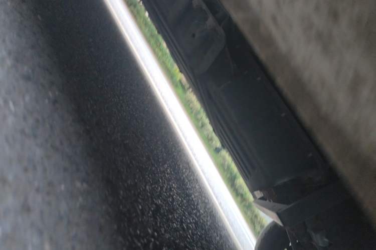 Used Wuling Yangguang 2025 Model 400km Bus Edition—Comfort Edition Chassis Front Right