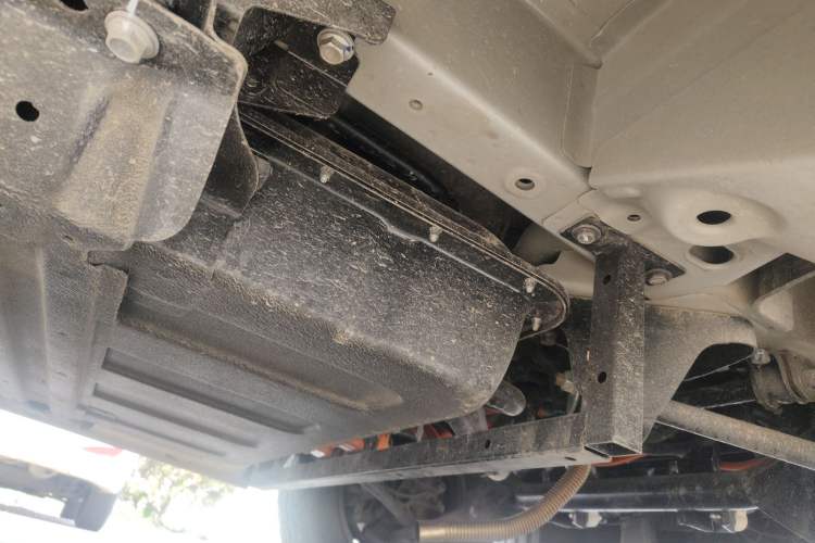 Used Wuling Yangguang 2025 Model 400km Bus Edition—Comfort Edition Chassis Front Right
