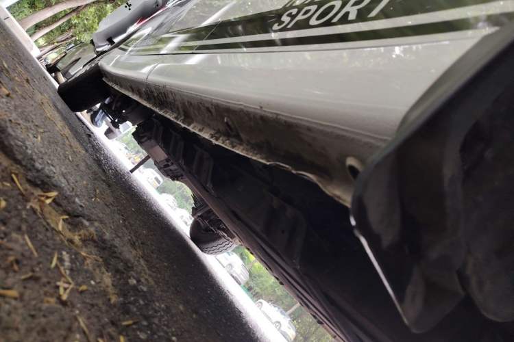 Used Wuling Yangguang 2025 Model 400km Bus Edition—Comfort Edition Chassis Front Right