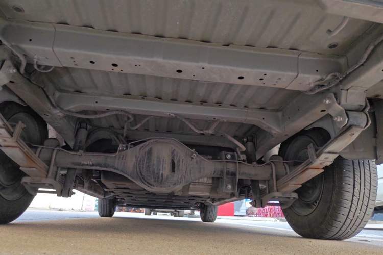 Used Wuling Yangguang 2025 Model 400km Bus Edition—Comfort Edition Chassis Rear