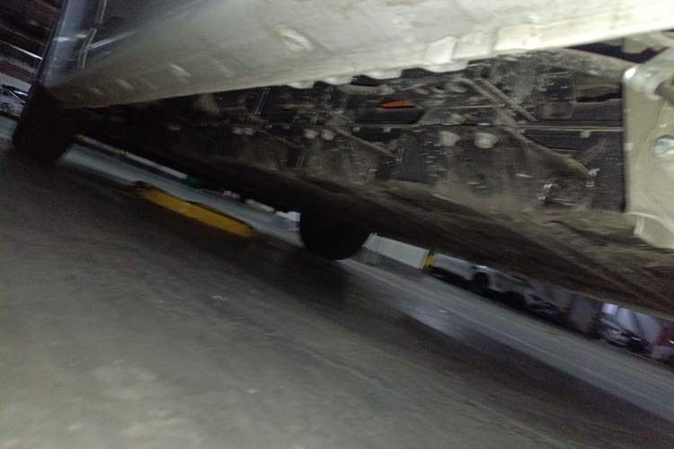 Used Wuling Yangguang 2025 Model 400km Bus Edition—Comfort Edition Chassis Rear Left