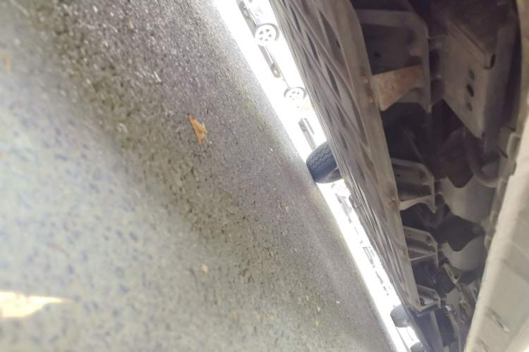 Used Wuling Yangguang 2025 Model 400km Bus Edition—Comfort Edition Chassis Rear Right