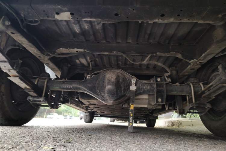 Used Wuling Yangguang 2025 Model 400km Bus Edition—Comfort Edition Chassis Rear