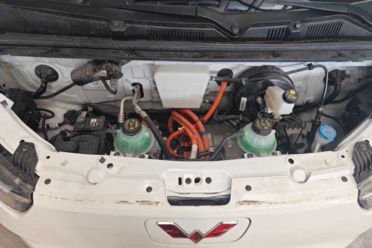 Used Wuling Yangguang 2025 Model 400km Bus Edition—Comfort Edition Engine Bay