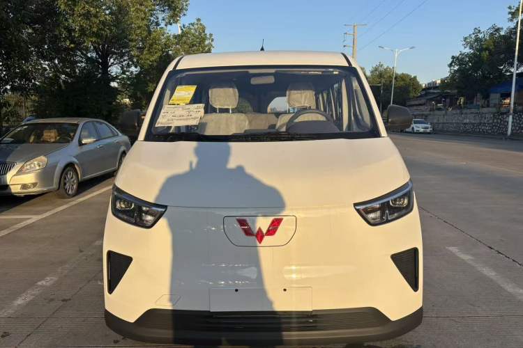 Used Wuling Yangguang 2025 Model 400km Bus Edition—Comfort Edition Engine Bay