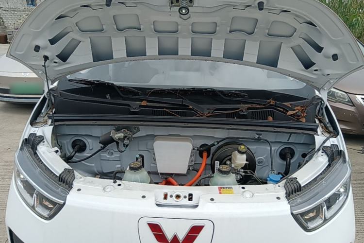 Used Wuling Yangguang 2025 Model 400km Bus Edition—Comfort Edition Engine Bay