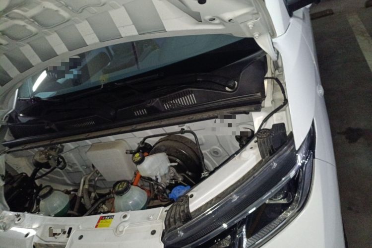 Used Wuling Yangguang 2025 Model 400km Bus Edition—Comfort Edition Engine Bay Left