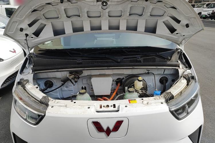 Used Wuling Yangguang 2025 Model 400km Bus Edition—Comfort Edition Engine Bay