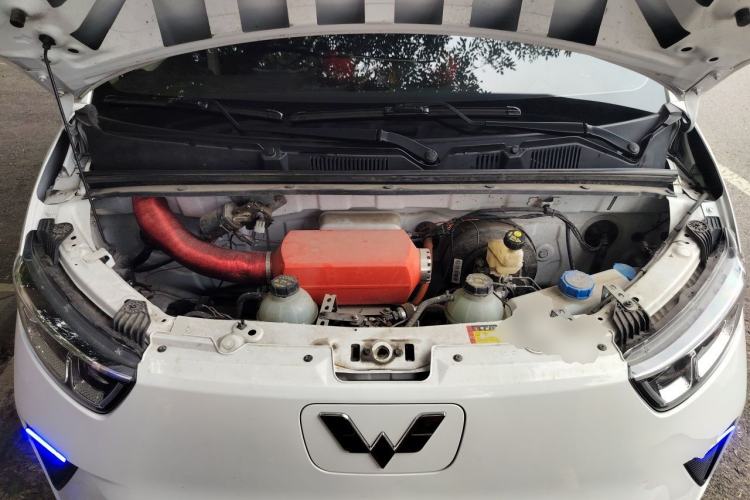 Used Wuling Yangguang 2025 Model 400km Bus Edition—Comfort Edition Engine Bay