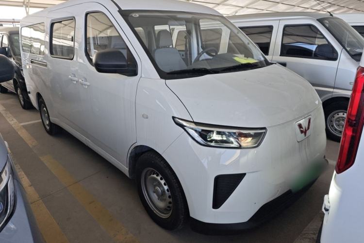 Used Wuling Yangguang 2025 Model 400km Bus Edition—Comfort Edition Exterior 1