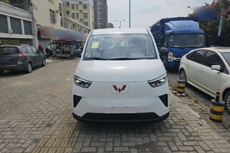 Used Wuling Yangguang 2025 Model 400km Bus Edition—Comfort Edition Exterior 1