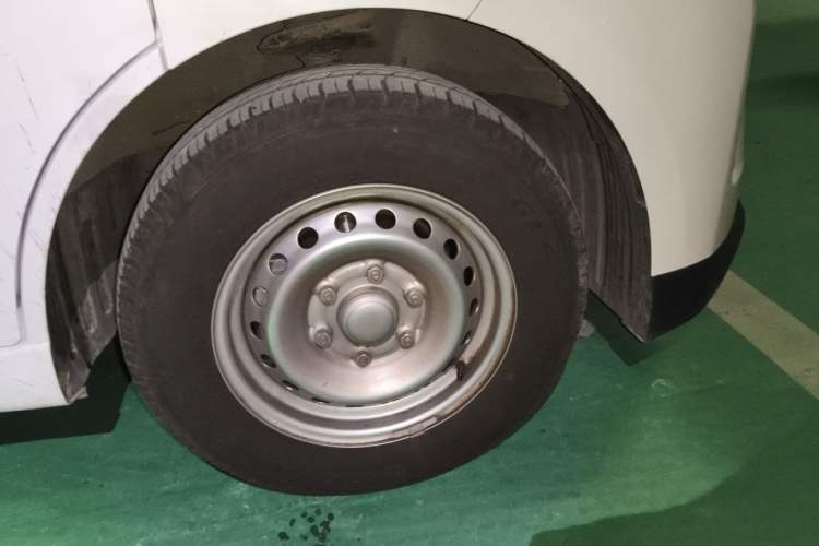 Used Wuling Yangguang 2025 Model 400km Bus Edition—Comfort Edition Exterior 1