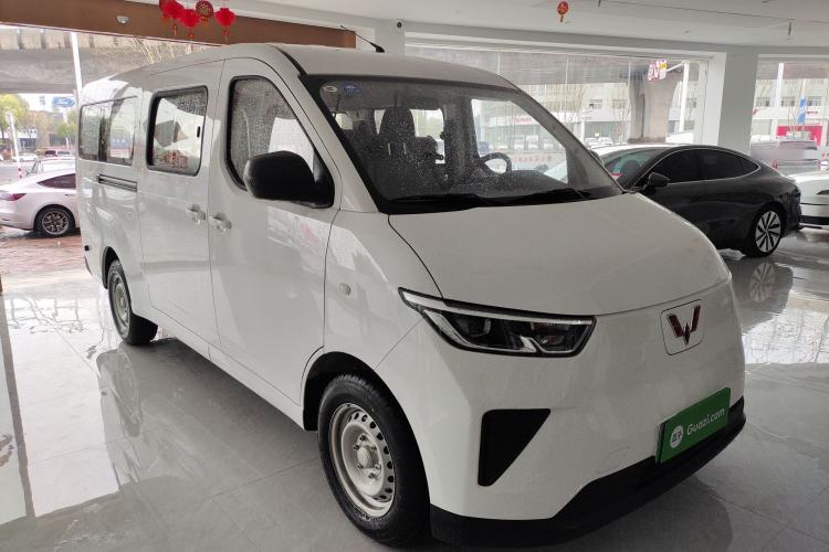 Used Wuling Yangguang 2025 Model 400km Bus Edition—Comfort Edition Exterior 1